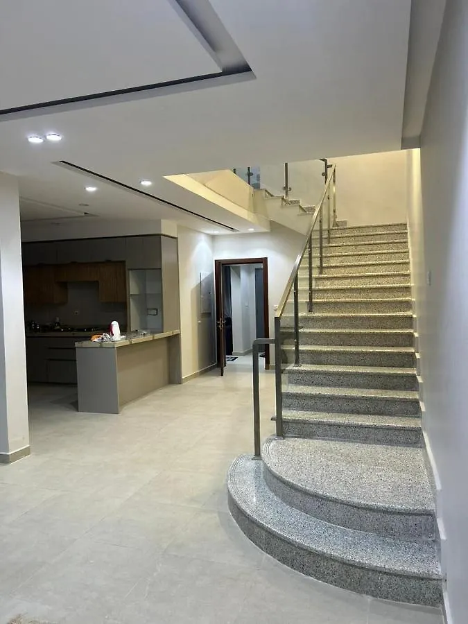 Independent Villa, 3 Floors, 5 Bedrooms, 6 Bathrooms Riyadh Holiday home